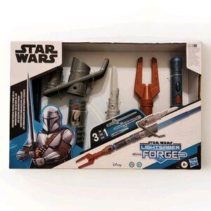 Star Wars Lightsaber Forge Ultimate Mandalorian Masterworks 3 in 1 Set